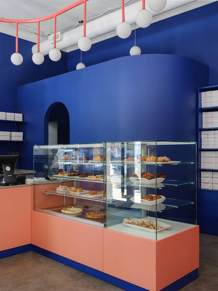 Breadway Bakery, por Lera Brumina y Artem Trigubchak living coral